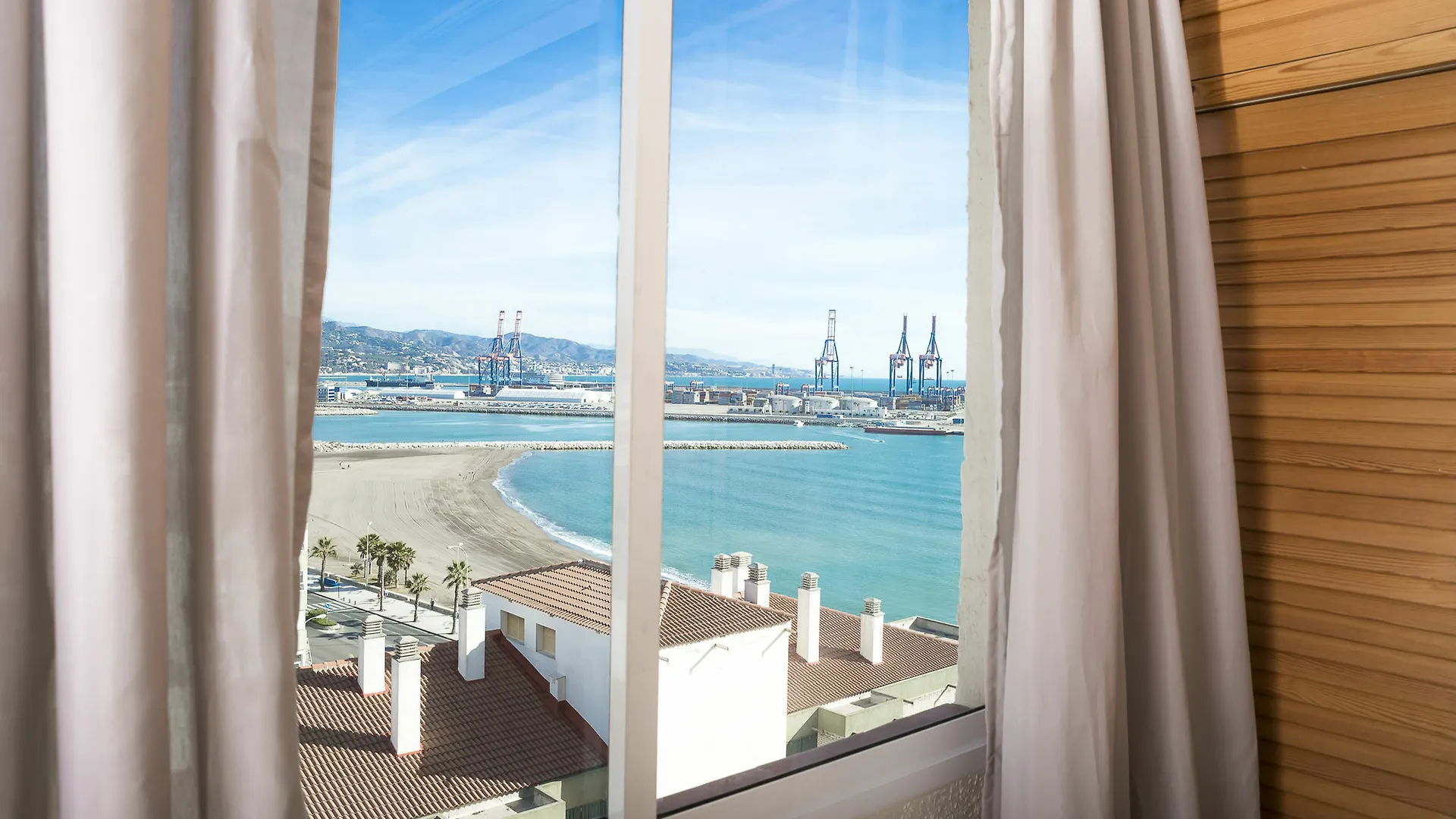 Sea & Wave Mendoza Apartment Malaga